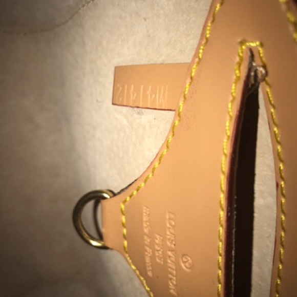 Louis Vuitton bowling ball handbag. - Picture 6 of 7